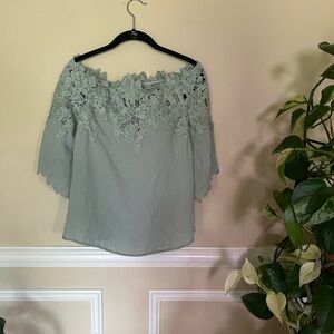 Umgee Off The Shoulder Green Short Sleeve Shirt - Size Medium